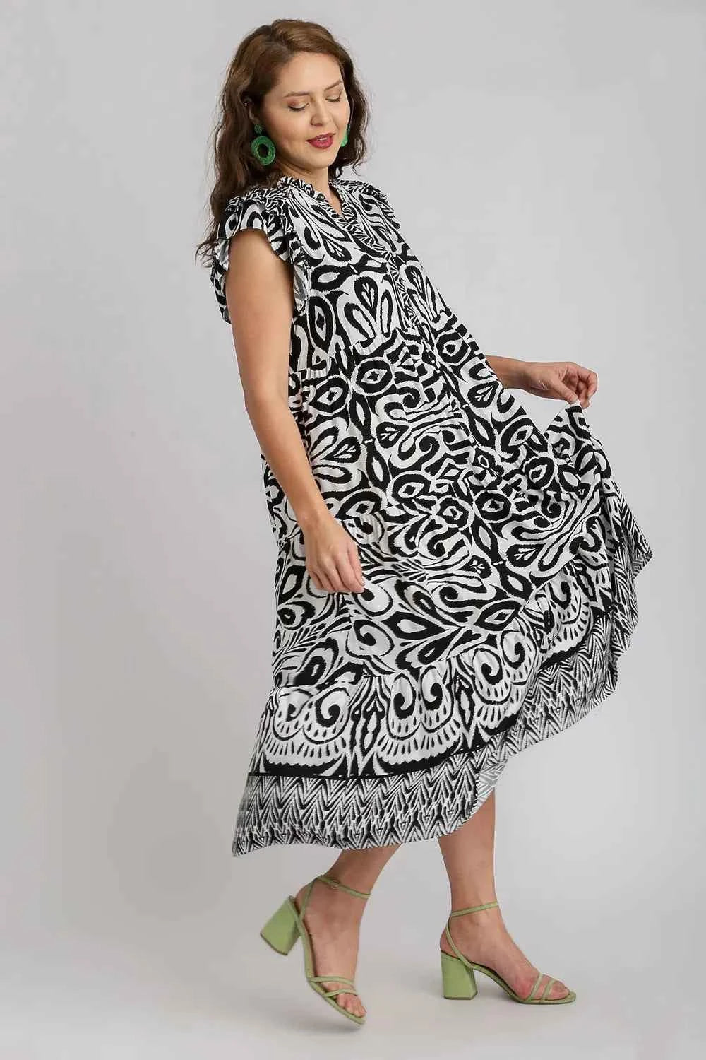 Umgee Full Size Two Tone Border Print Ruffle Cap Sleeve Midi Dress Plus Size f45c9ae5-4c12-44d2-abf7-ccdc310948f9-Max