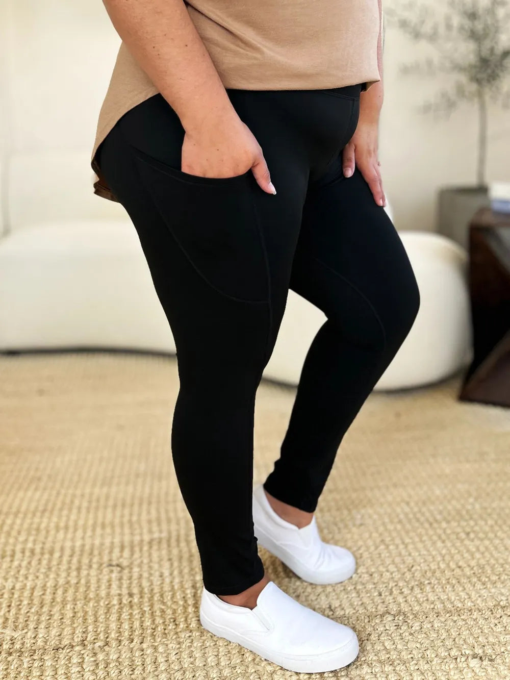 Wide Waistband Sports Leggings f481c268-fdfe-47ca-b680-e2d1d0b22ad9-Max