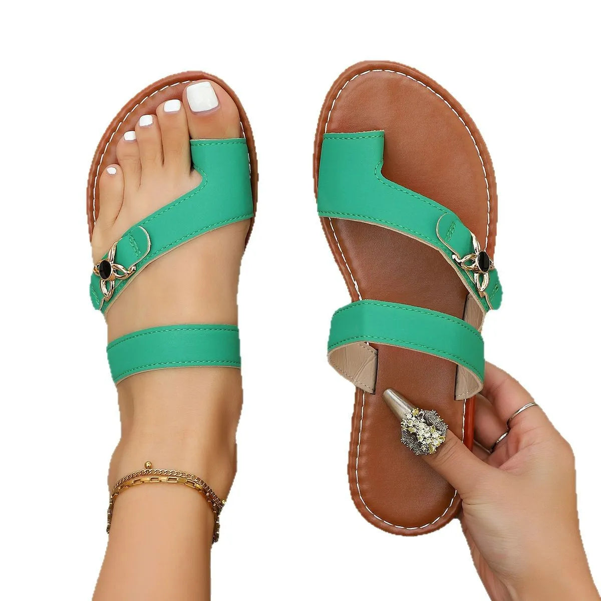 Toe Loop Flats Sandals f56b0e43-c287-4bdc-a4c1-b008cb419db7-Max-Origin