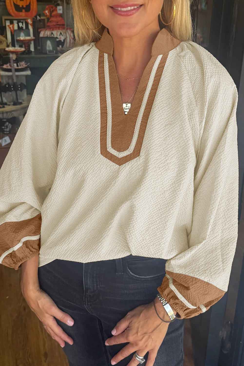 Black Colorblock Contrast V-neck Long Sleeve Blouse Jet Stream 100%Polyester f59b9fb21a13f57c