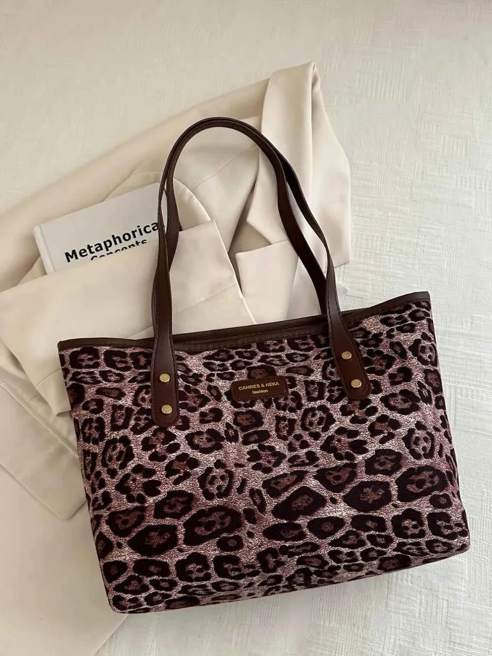 Leopard Polyester Tote Bag f5b65722-61e2-4352-8bd1-4f131e0f67bd-Max