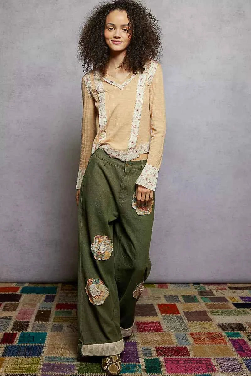 Floral Patch V-Neck Long Sleeve Ribbed Top f5c0da95-e1f1-4e5e-8d46-1f70ef69d747-Max-Origin
