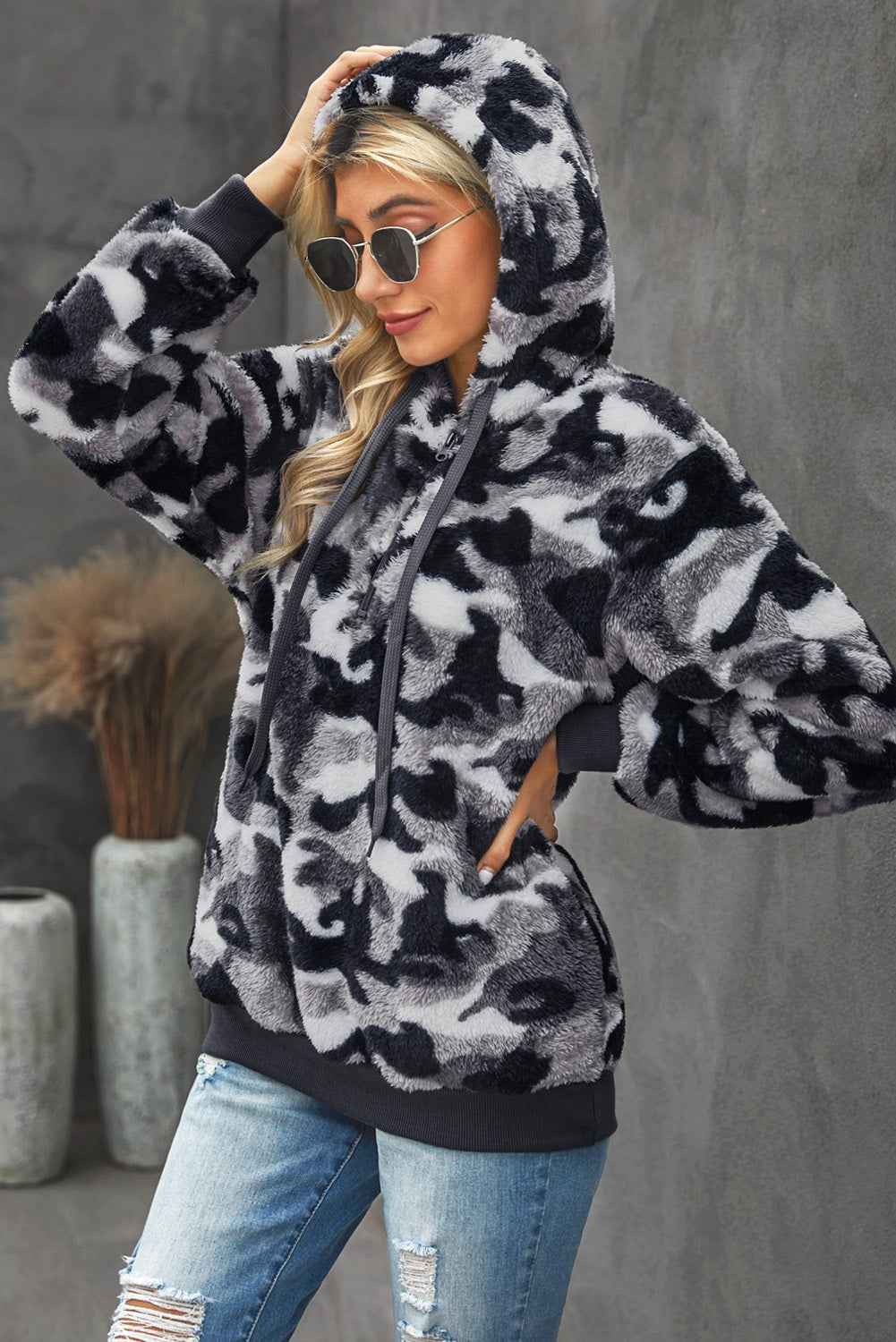 Gray Camo Print Warm Furry Pullover Hoodie f614bc3084d50599
