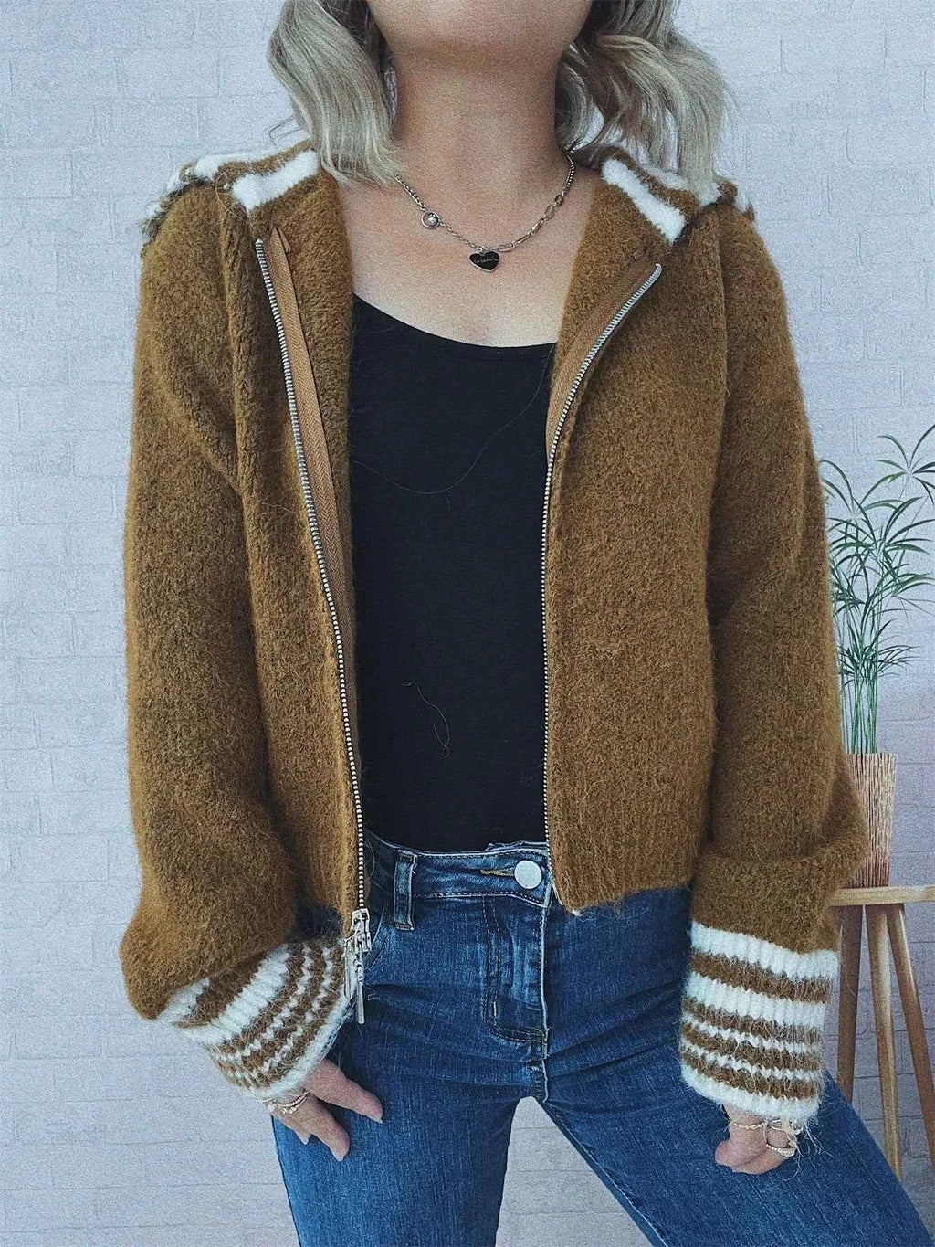 Striped Zip-Up Cardigan f62c46cc817e4f0da51157983f5acc9a-Max-Origin