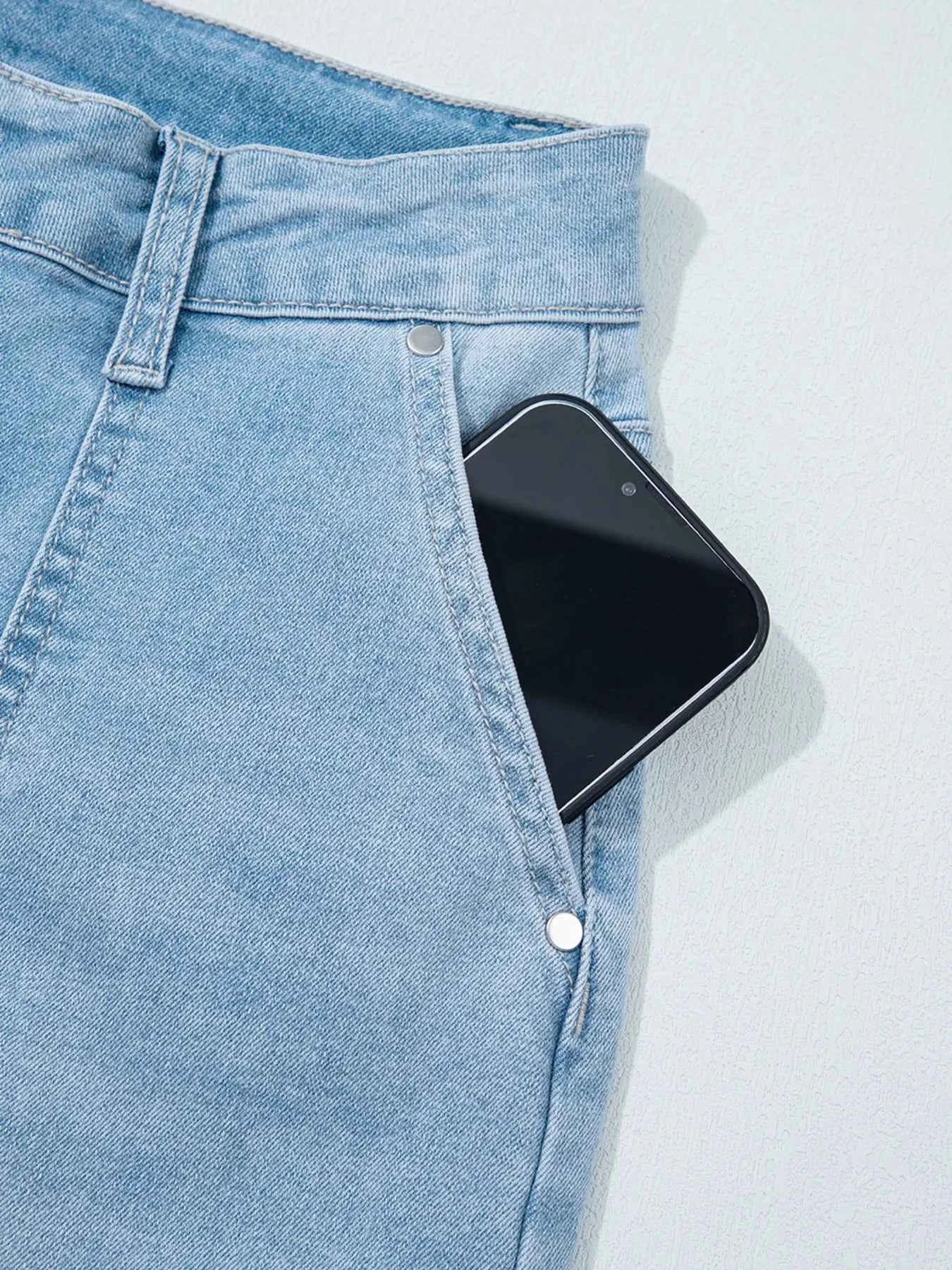 High Rise Barrel Relaxed Patch Pocket Jeans f65d73fb64f64f3d9f9437395ec1d822-Max-Origin