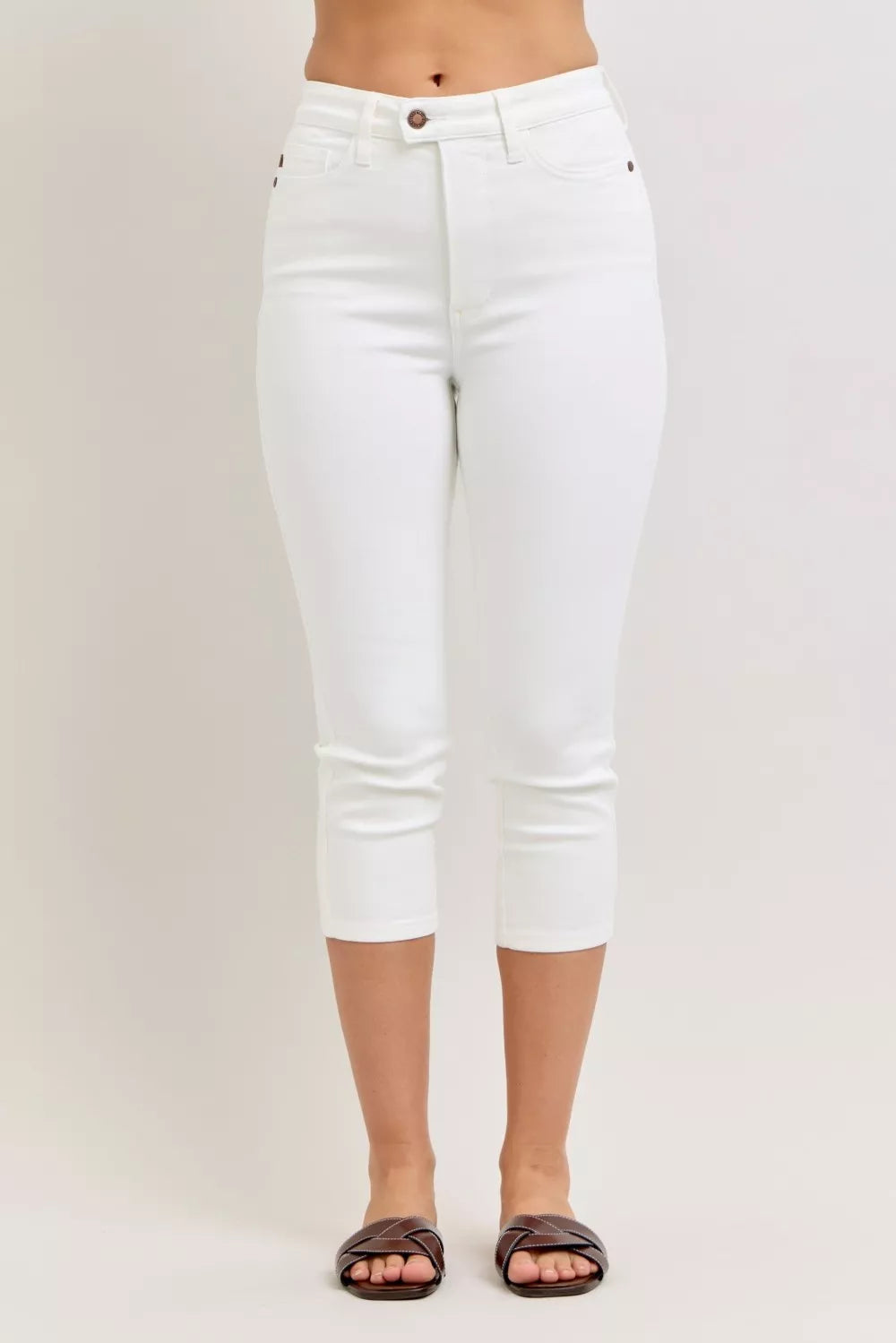 Judy Blue High Waist Extended Waistband Capri Pants with Spade Pockets WHT f661dc2a0f144b42ba90ce0686cd8d15-Max-Origin