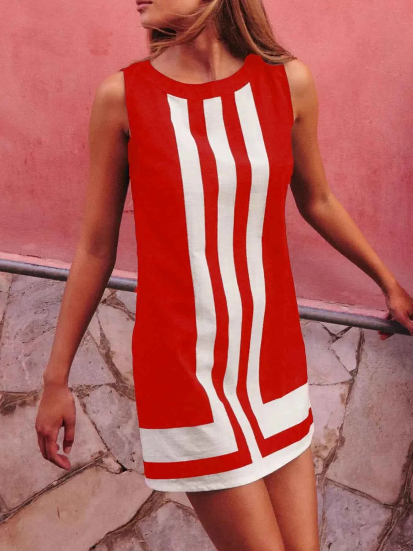 Striped Round Neck Sleeveless Dress f667292e-2f9d-4d85-ba70-e49abb38ce27-Max-Origin