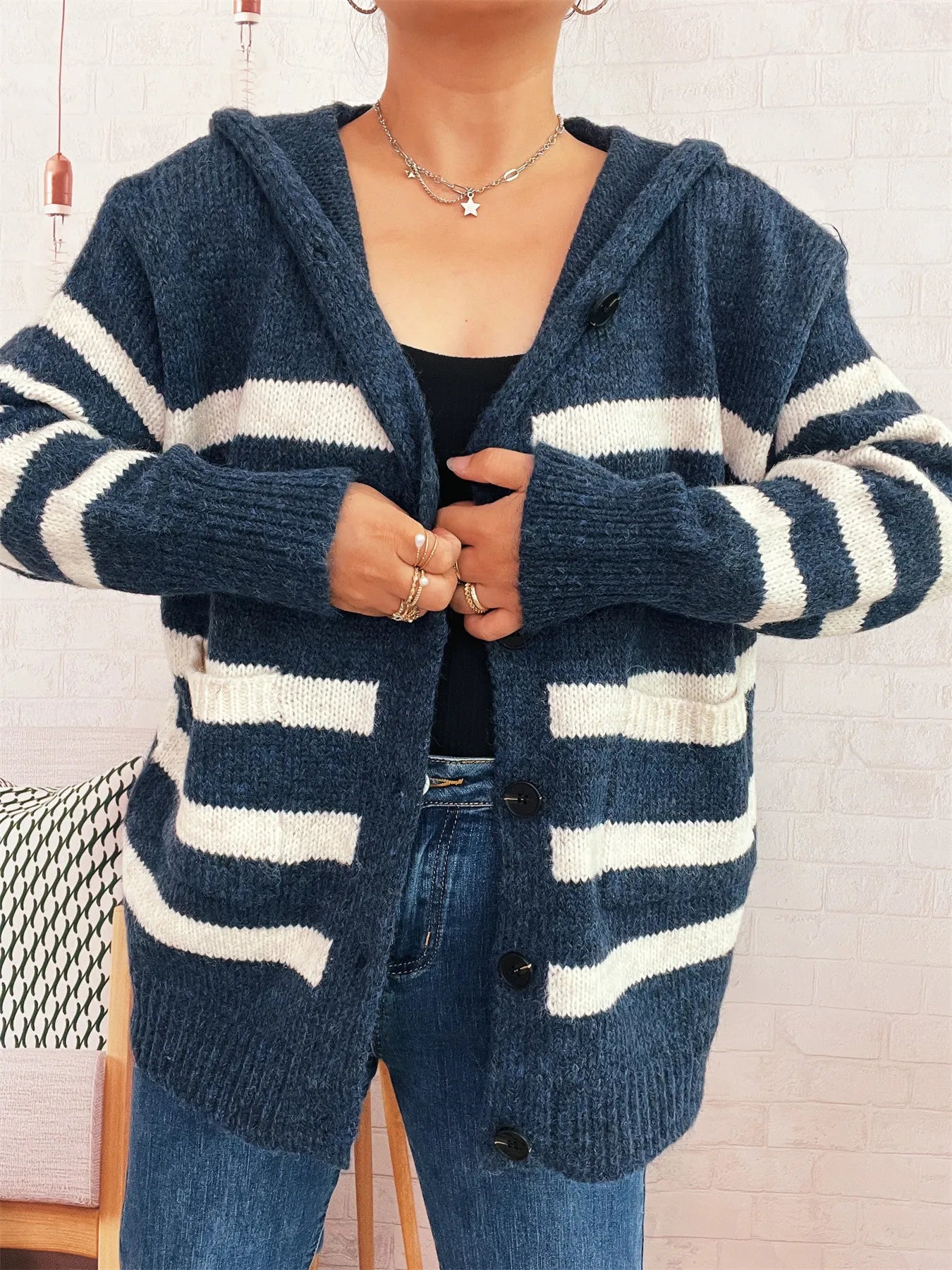 Striped Button-Up Hooded Cardigan f690c21ec63e447994837bbb97b86348-Max-Origin