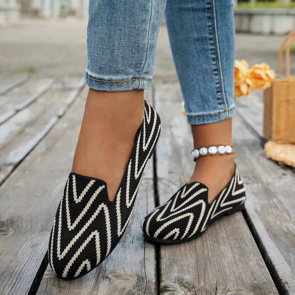 Chevron Pattern Flat Slip-Ons f694f8bff74e445da4f4b4f0b8d8f0cb-Max-Origin