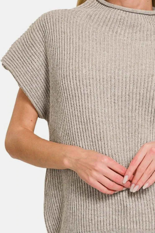 Short Sleeve Mock Neck Sweater f70e8952-d5ff-4ade-a4a6-839d9e1ec734-Max