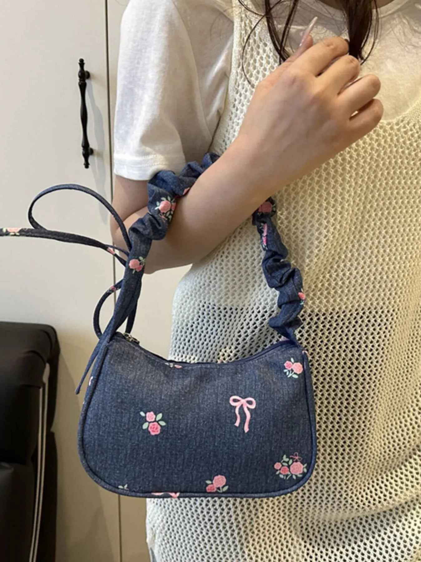 Embroidered Ruched Strap Shoulder Bag f7281b5d-2ca7-4a67-a2e0-1bb0b8376e94-Max-Origin