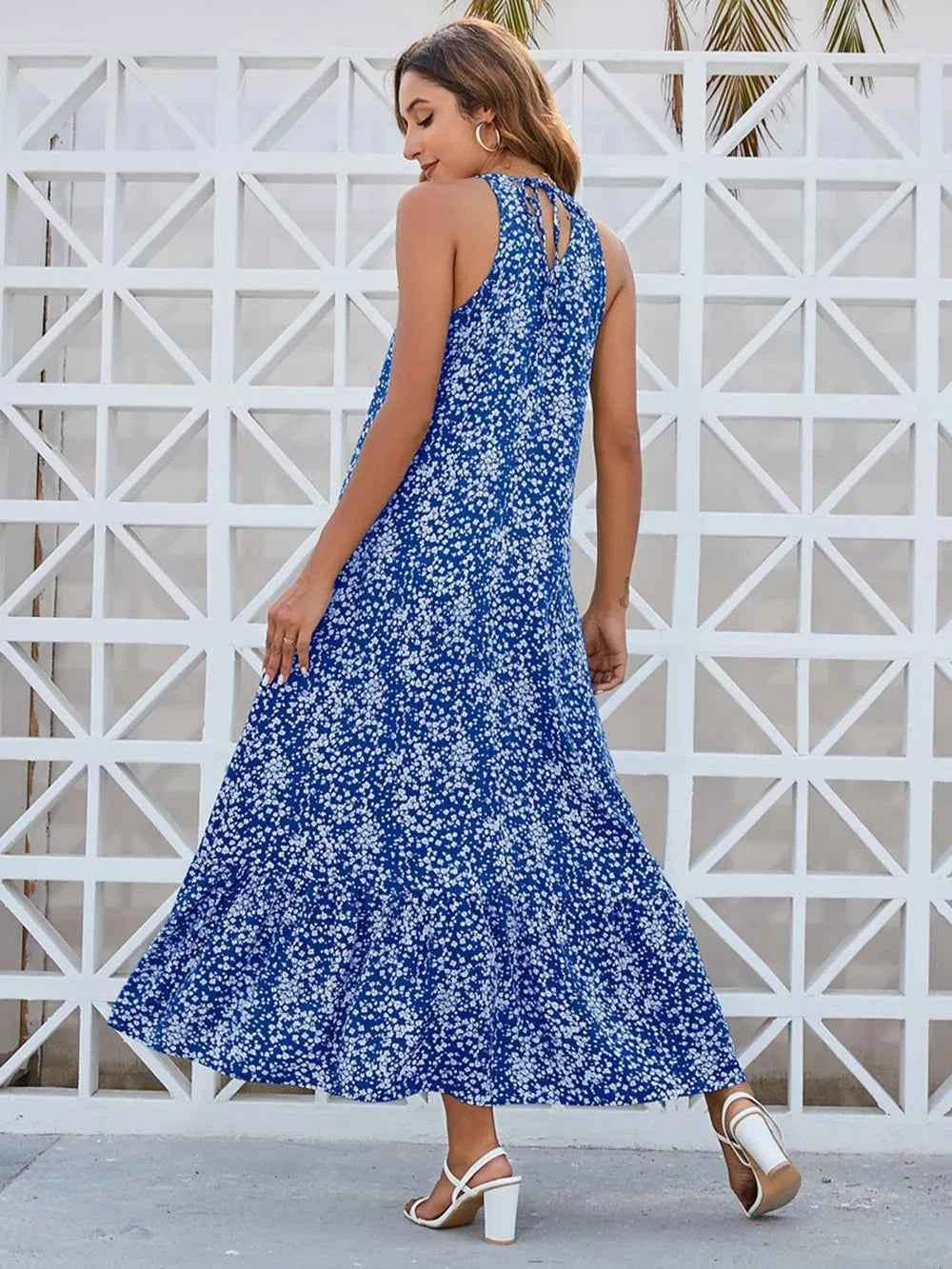 Ditsy Floral Scoop Neck Midi Cami Dress f74c2017-71d3-4ee7-b99a-0edbcbb09a01-Max