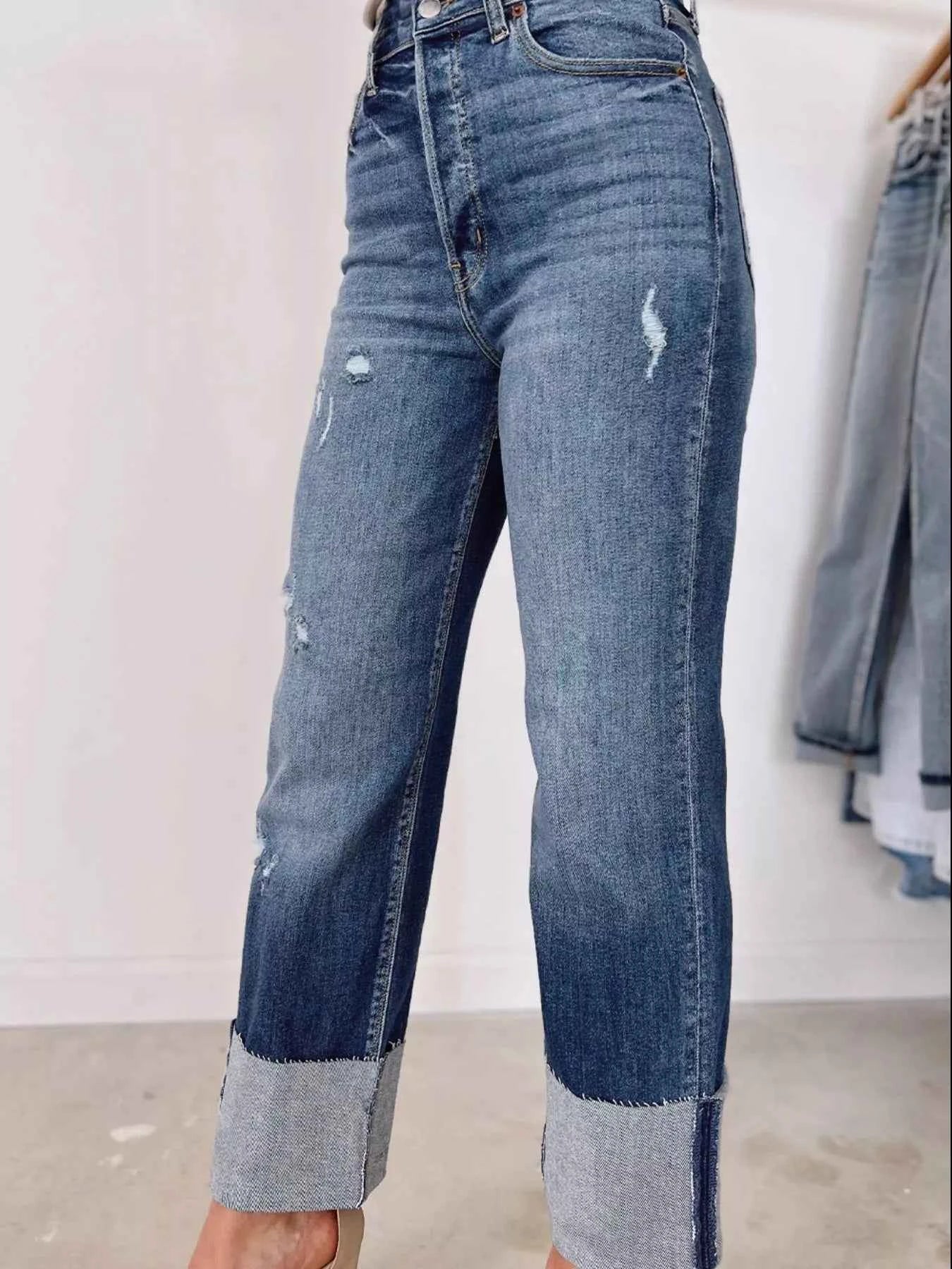 High Waist Distressed Straight Leg Jeans f77d75b0-8ea9-4046-9af0-1c8228097eea-Max-Origin