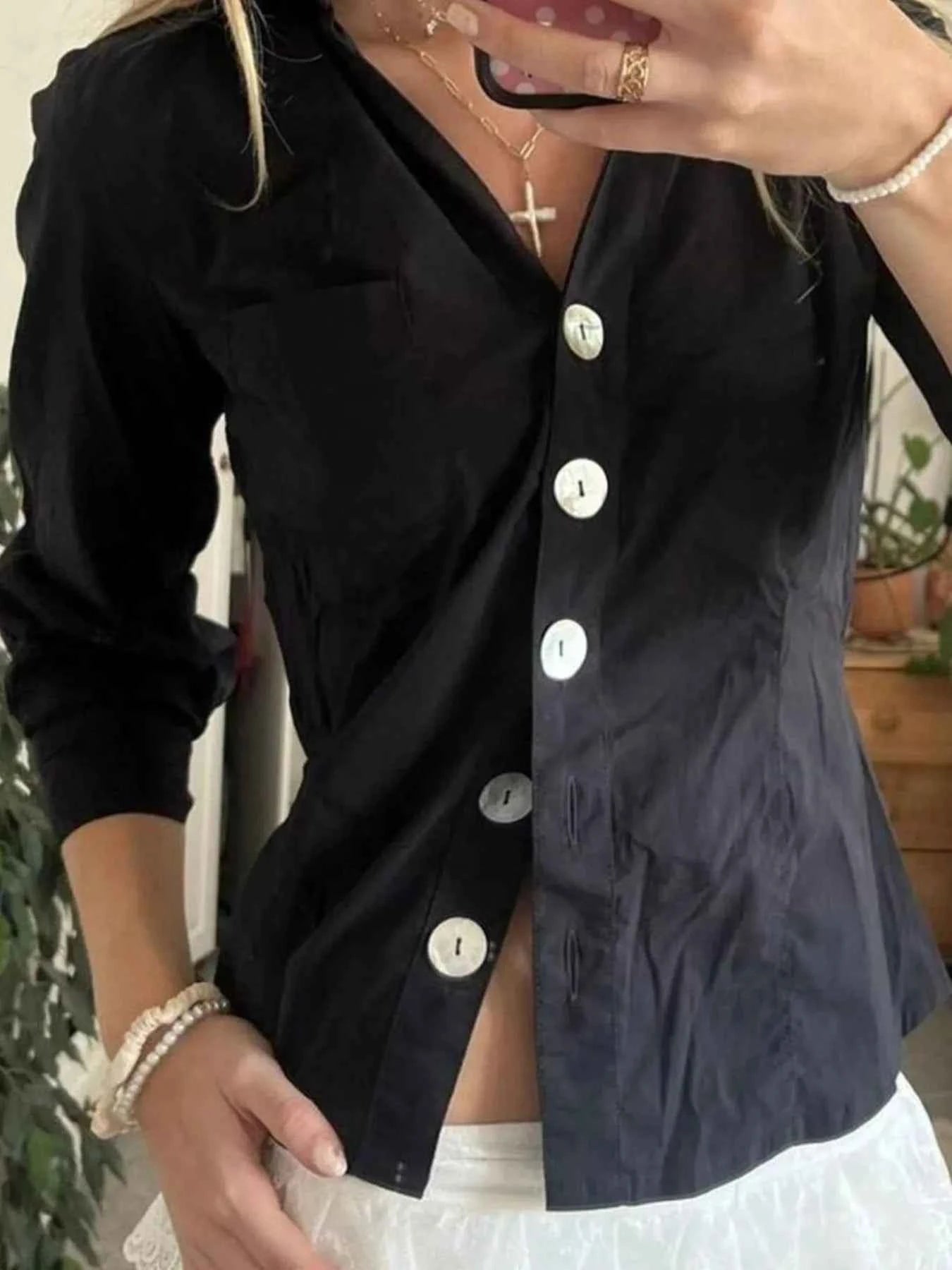 Collared Neck Button-Down Shirt f7ff612c-321e-4730-8630-53efc0854a45-Max-Origin