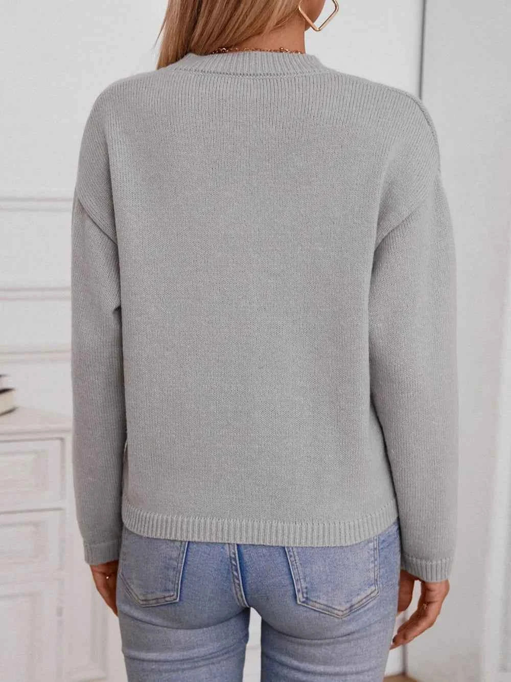 Pocketed Notched Long Sleeve Knit Top f80ba888-c605-480d-b0f0-566a1f57139b-Max