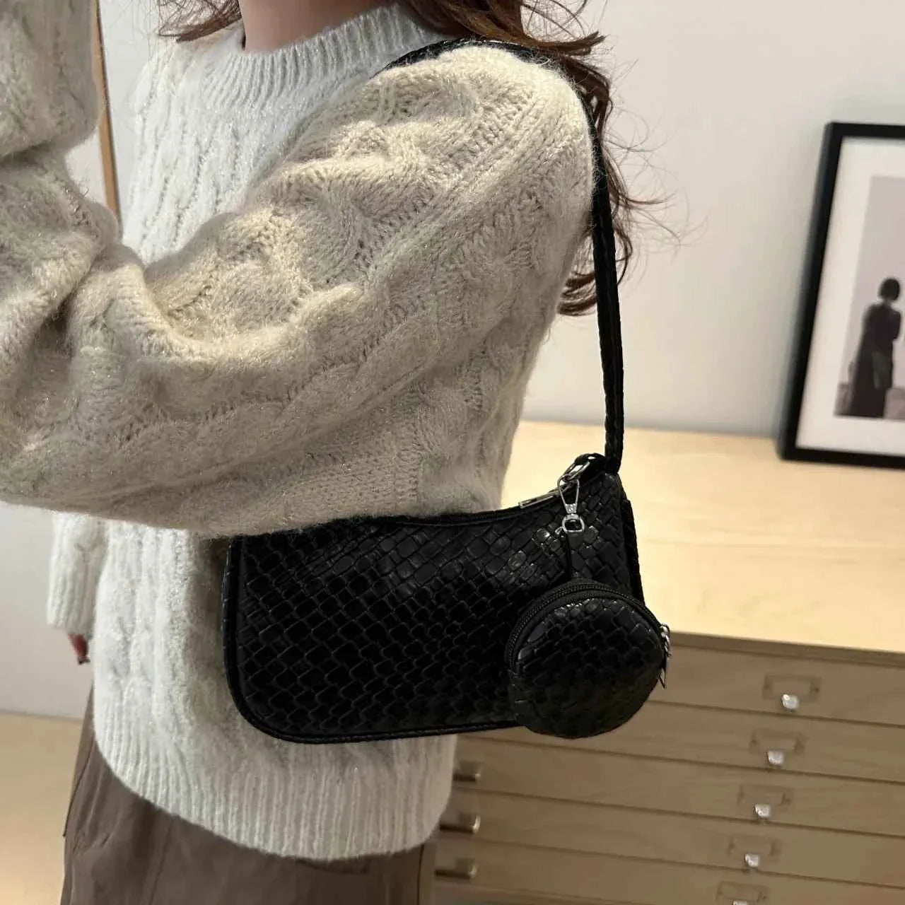 Textured Shoulder Bag with Pouch Black onesize f85d796eba3140acb8f999784919fa12-Max-Origin