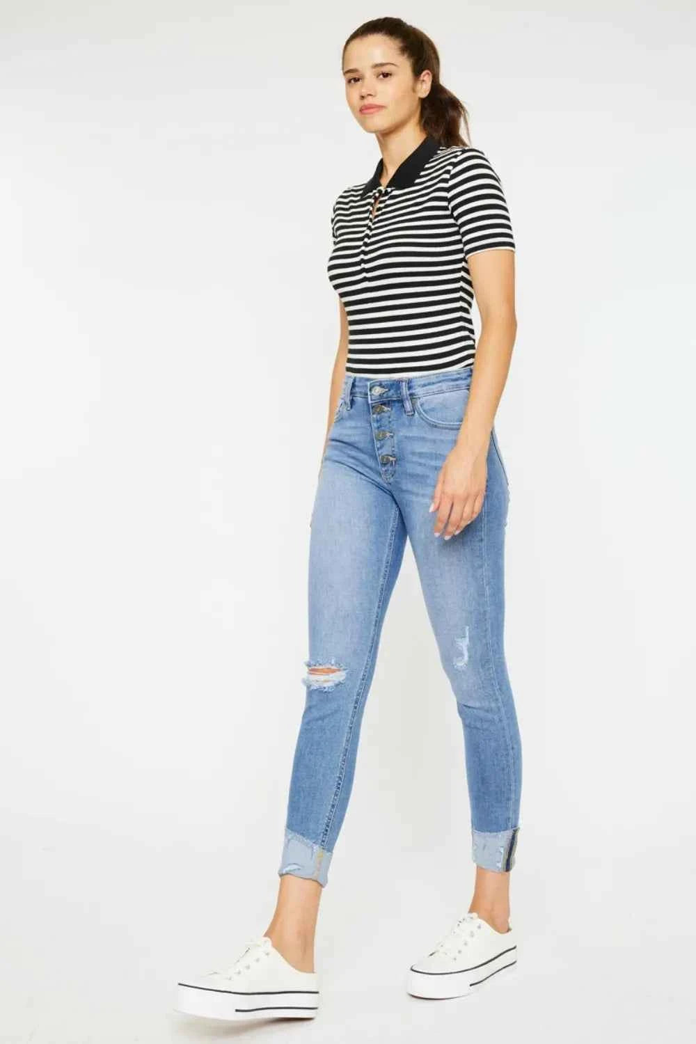 Kancan Distressed Cat's Whiskers Button Fly Jeans f8e89613-7012-4c0c-9d95-a67a54dc63ec-Max