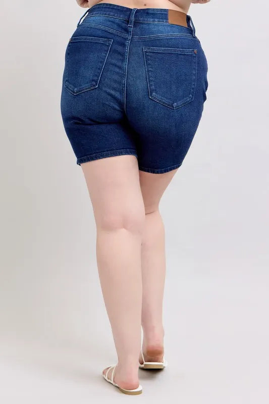Judy Blue Full Size High Waist V-Front Bermuda Plus Size f90c3551-9029-47be-956c-1c87e2c737e6-Max-Origin
