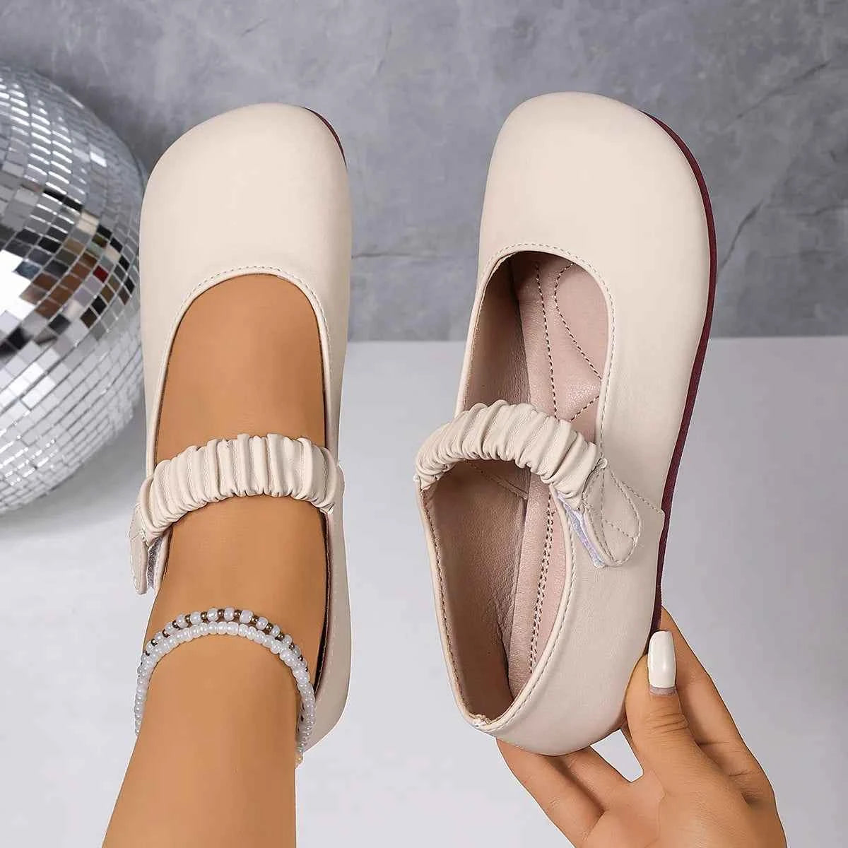 Round Toe Flat Loafers Beige f9545337f4e54cac896bc765c27c15f1-Max-Origin