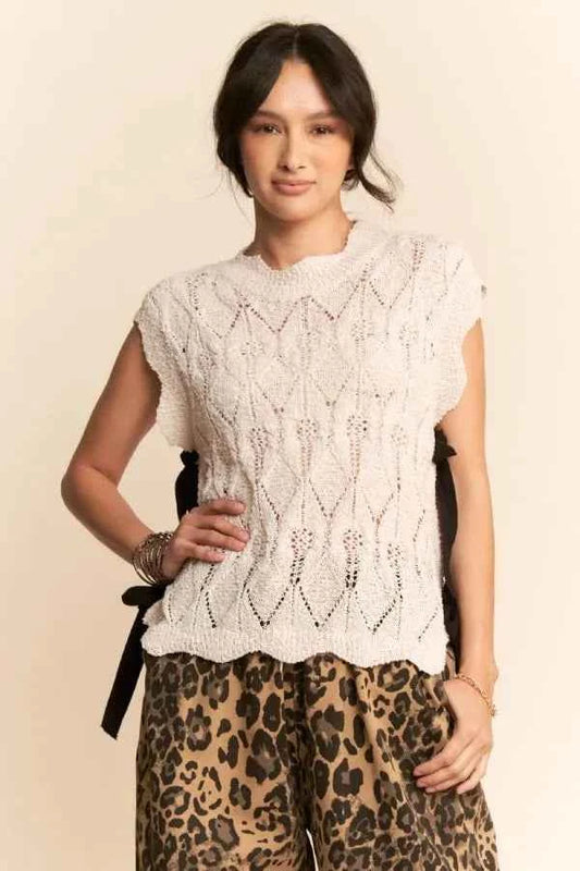 Davi & Dani Ribbon Bow Ties Scalloped Trim Knit Semi Crop Top CREAM f9867633751149e3aeb6213e35977b20-Max-Origin