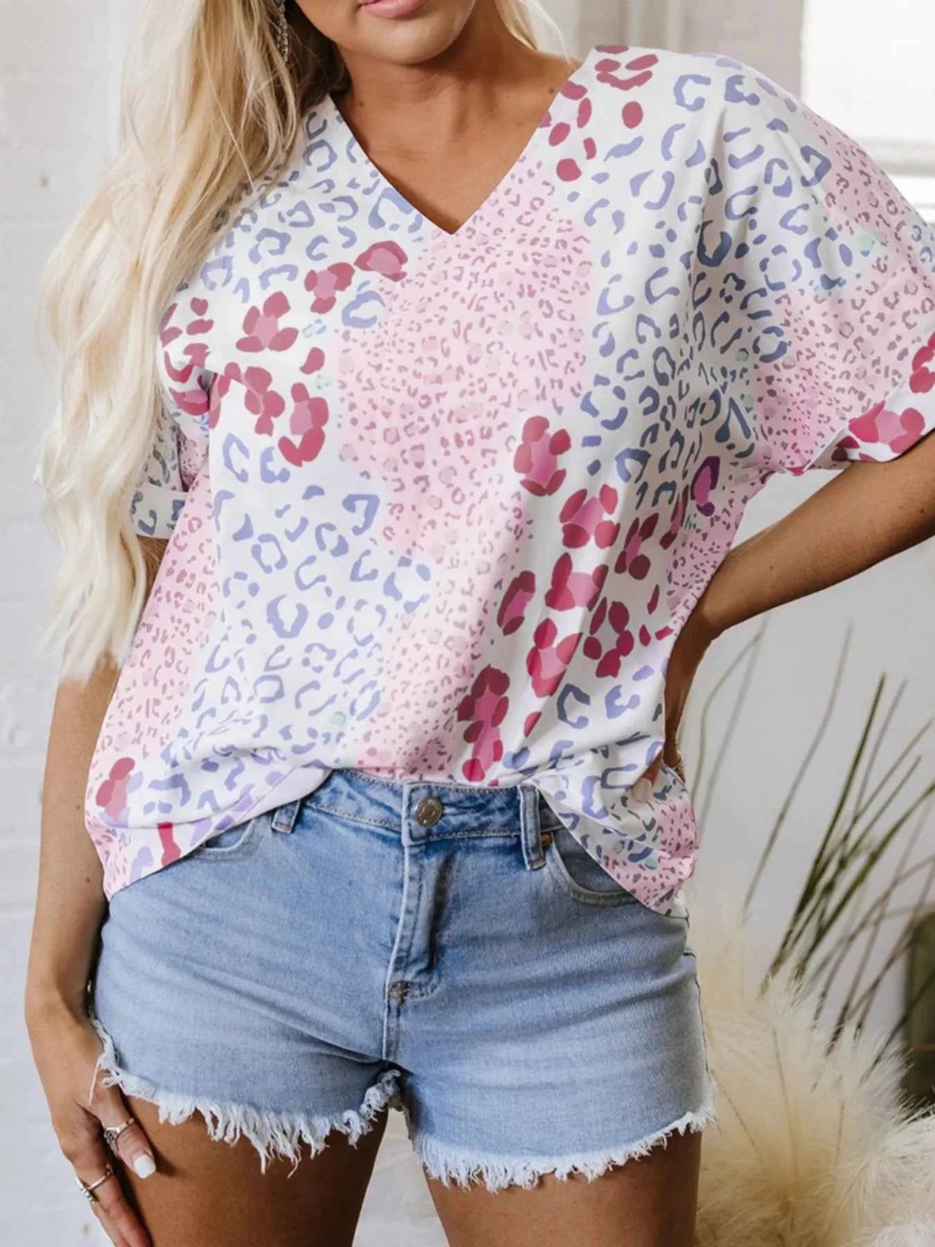 Leopard Print V-Neck Casual Blouse Dusty Pink f9885fbc-55dd-4c44-96e9-e21bc1e02ed0-Max-Origin