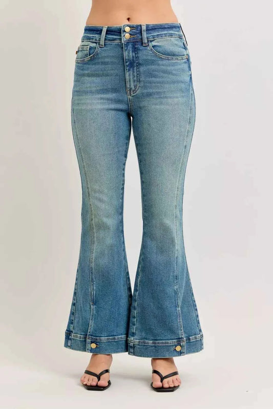 Judy Blue High Waist Vintage Wash Flare Jeans MD f988b792acf0464fadd4bddfbc3eaf36-Max-Origin