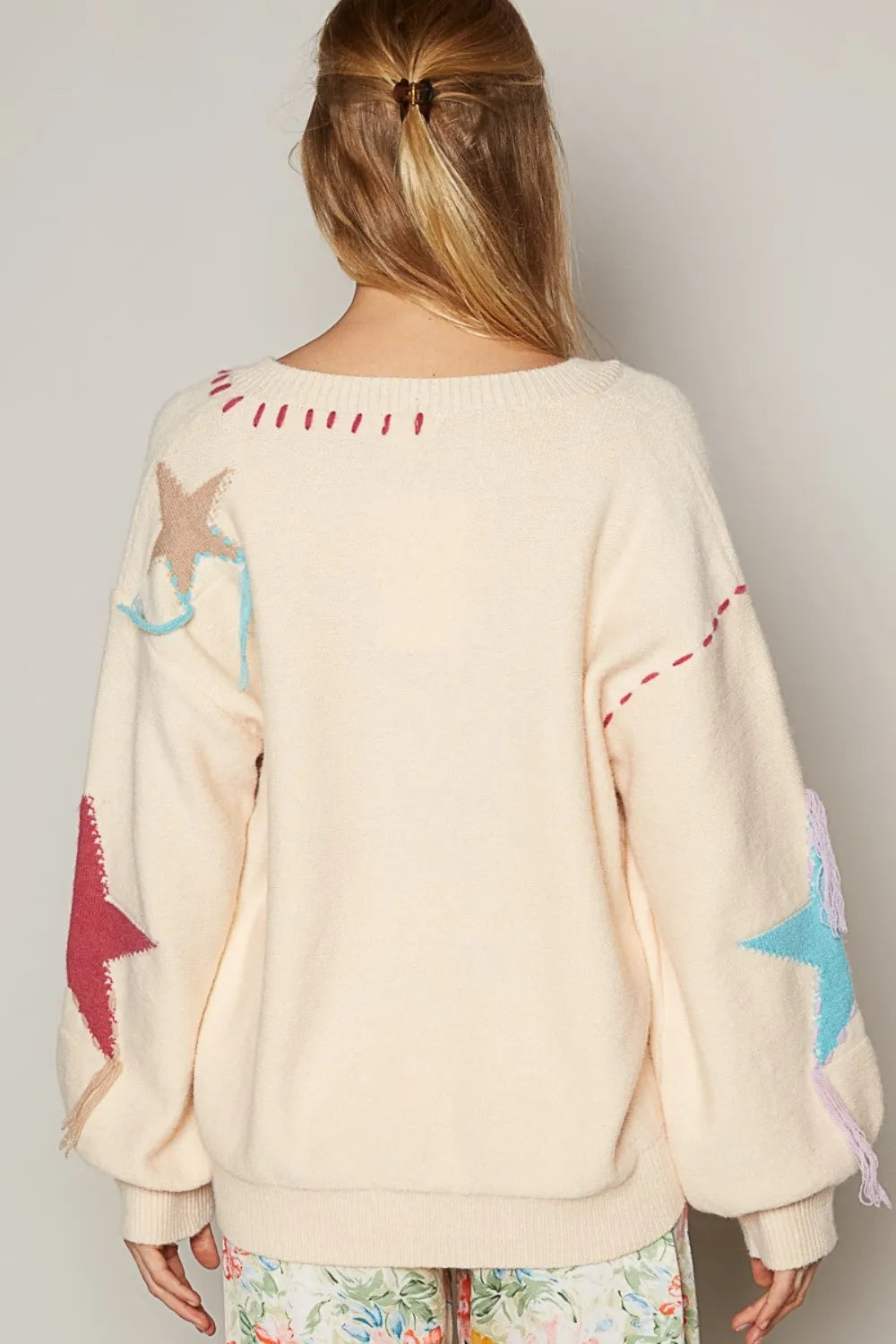 POL V-Neck Long Sleeve Star Fringe Sweater fa64900a-0516-4472-aae2-b4d7edcca1c6-Max