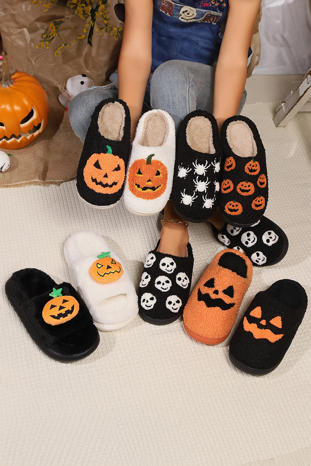 White Halloween Pumpkin Print Plush Slippers fa732d419bfd685e