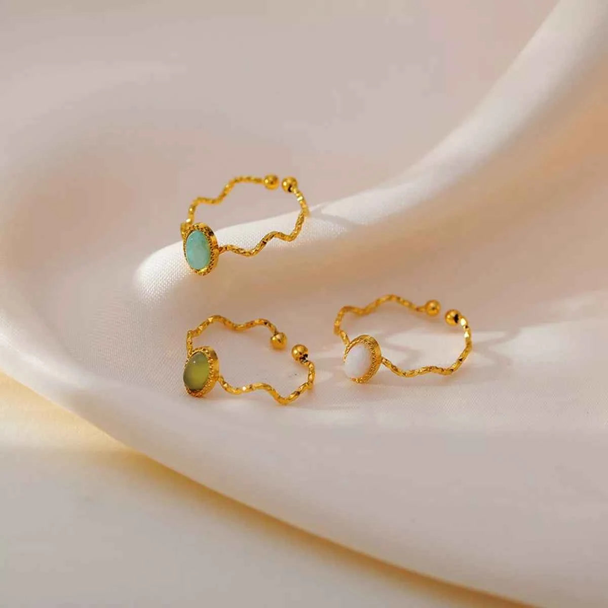 18K Gold-Plated Wave Open Ring fadc2e95-356d-4bad-aa3a-6c5094a3c056-Max-Origin