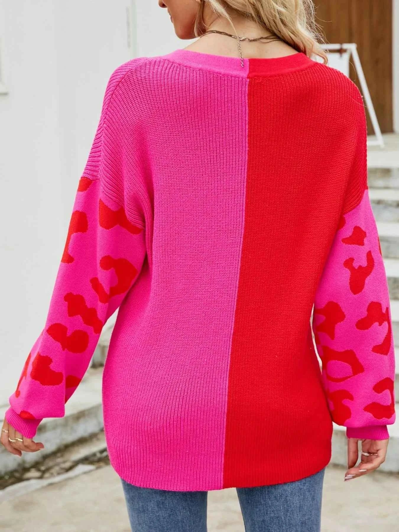 Color Block Leopard V-Neck Sweater fb093620-cfb6-4950-bc26-ac14f7c961be-Max-Origin