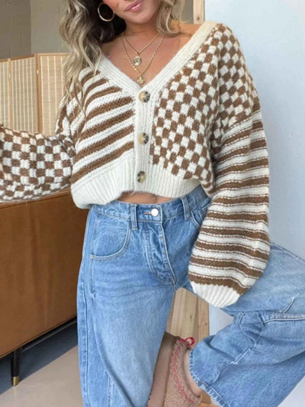 Checkered and Striped Pattern Button-Front Cropped Cardigan Brown fb237611-fcff-489a-9c97-3c0807b81775-Max-Origin_b36958d0-fb1e-41b5-a26f-e5bfc2abdd5b