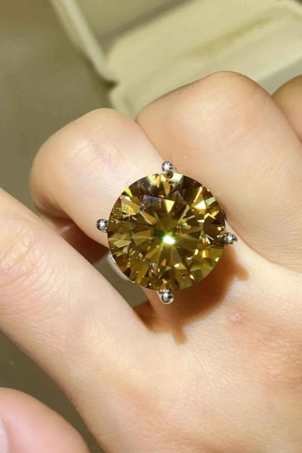 20 Carat Moissanite 925 Sterling Silver Ring Gold fb463c73-42a3-4c3c-ab72-73eaf1d4bee8-Max