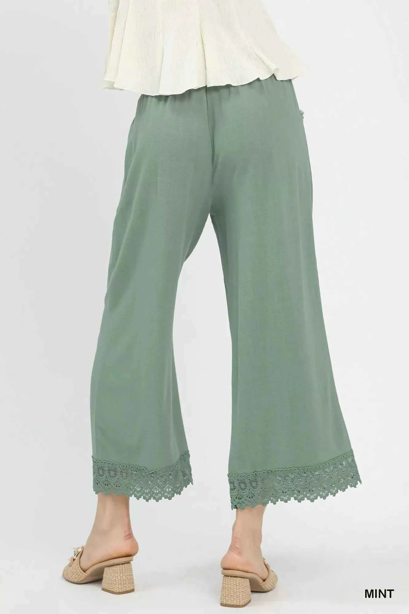 Umgee Linen Wide Leg Cropped Pants with Lace Trim fbd1715c-1a97-4365-adda-eaaec2ca9aef-Max-Origin