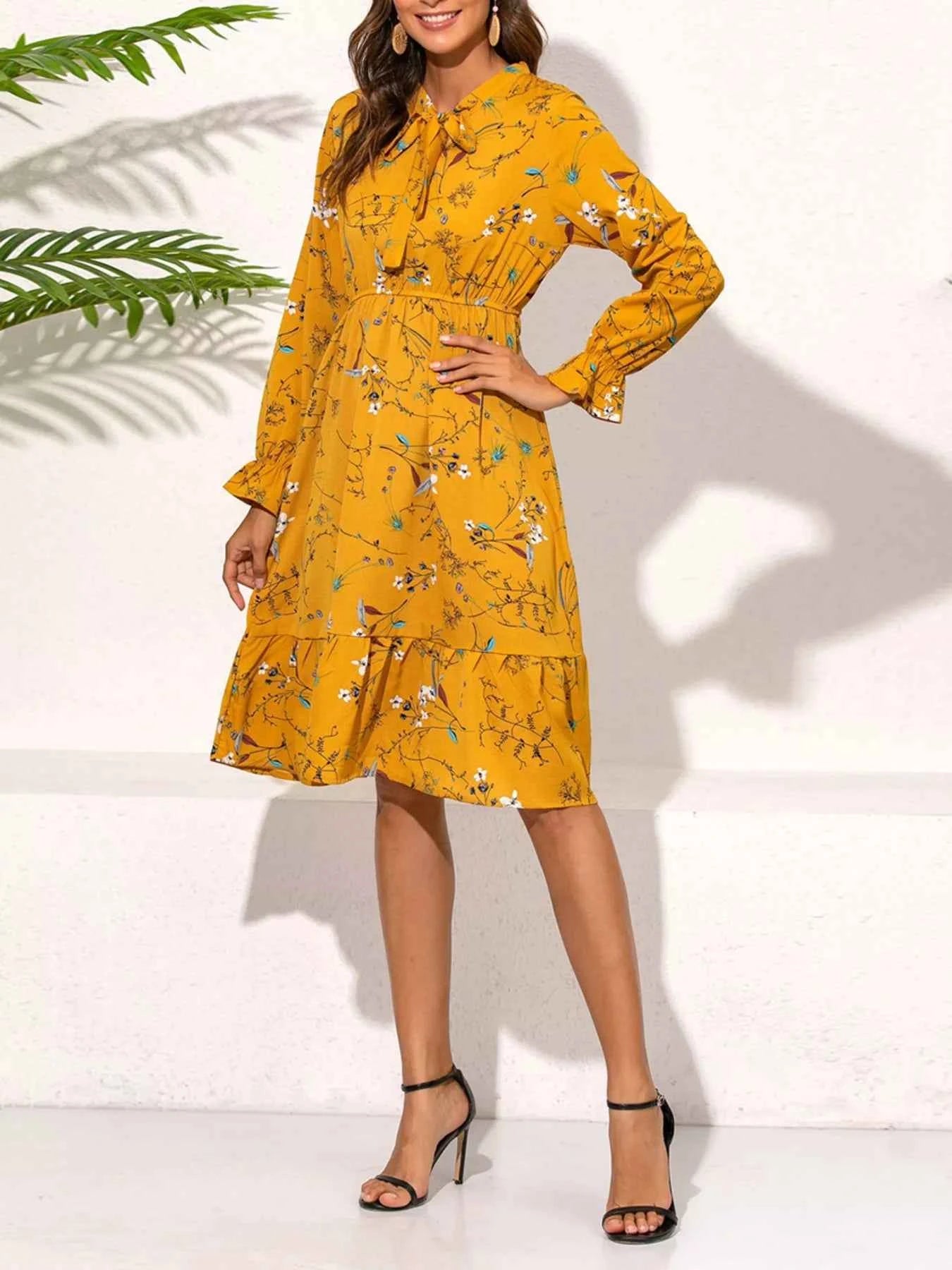 Ruffled Hem Floral Print Long Sleeve Dress fbeb43e4-7d6f-4f46-923e-52d4dd79a22a-Max-Origin