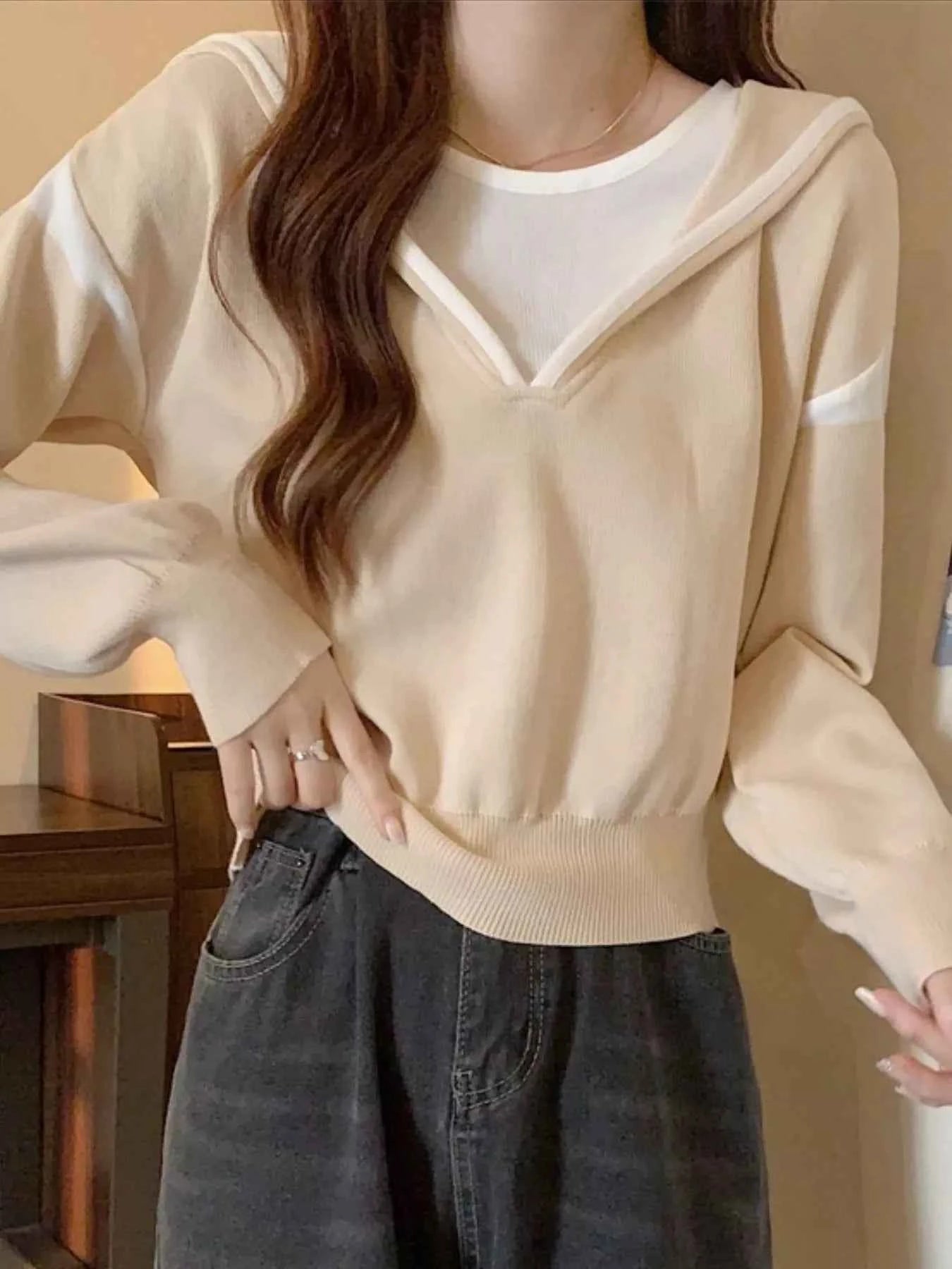 Contrast Trim Hooded Sweater fc30d494-8cad-4cd3-837e-ab8cc9f1faa9-Max-Origin