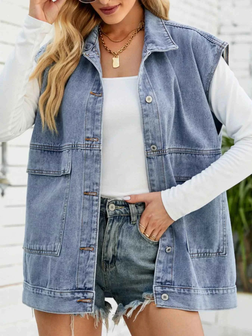 Sleeveless Button-Down Denim Jacket Light Blue fcd0a1a4-dc12-431f-b84a-f7fe301e1825-Max-Origin