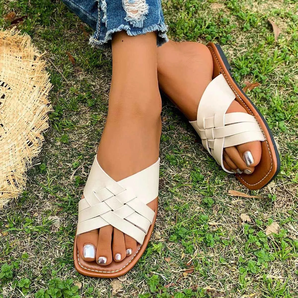 Open Toe Flats Sandals White fd0f57e2-a668-482d-8e02-53c3b38d0452-Max-Origin
