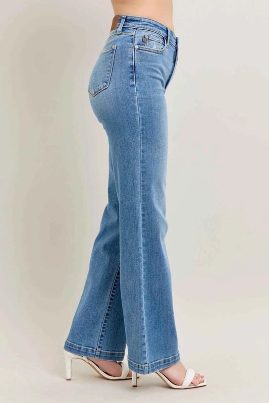 Full Size High Waist Straight Jeans Plus Size fd399c5e2c724e71bfaca19ca196fcc7-Max-Origin