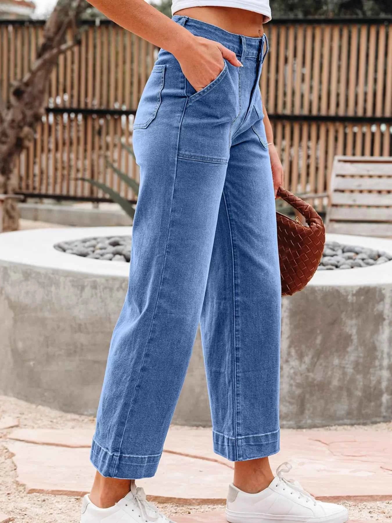 High-Waisted Wide Leg Flare Jeans fd67a4ec-4ce4-4dad-8c38-48bc1eb680b4-Max-Origin