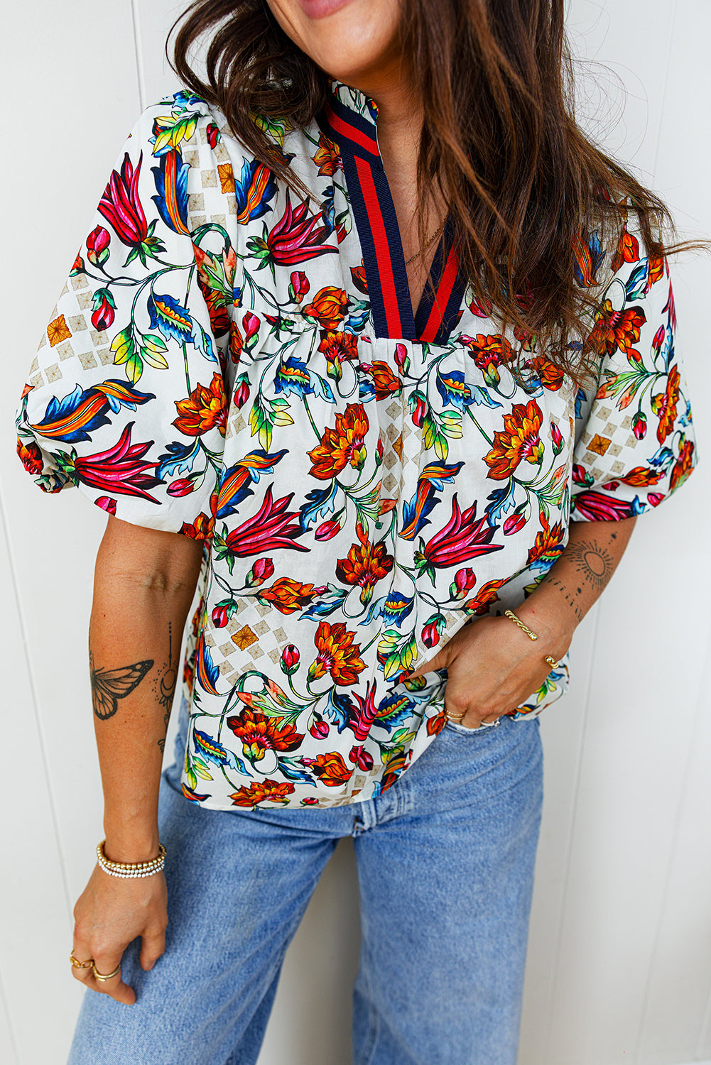 Multicolour Contrasted V Neckline Floral Puff Short Sleeve Blouse fdb7fb5738567fb1