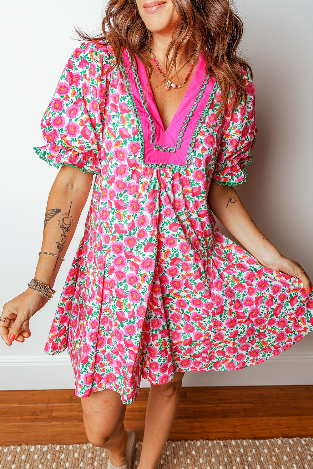 Pink Floral Print V Neck Patchwork Short Bubble Sleeve Mini Dress fedd1e107a7a488b