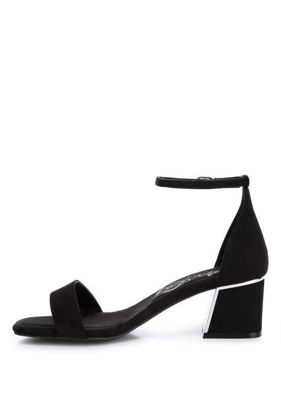 Eshe Block Heel Sandals ff6f64b4-491b-4fd2-9e59-95f1dfdd00ea_613f8c40-31d4-4e18-907e-d70af3b8ba37