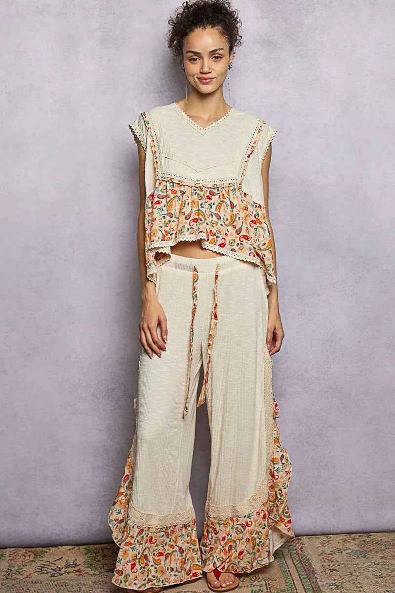 POL Lace Detail Floral Cropped Ruffled Top ff8b53e0-cb82-49e9-9351-7f553f7e0ae5-Max-Origin