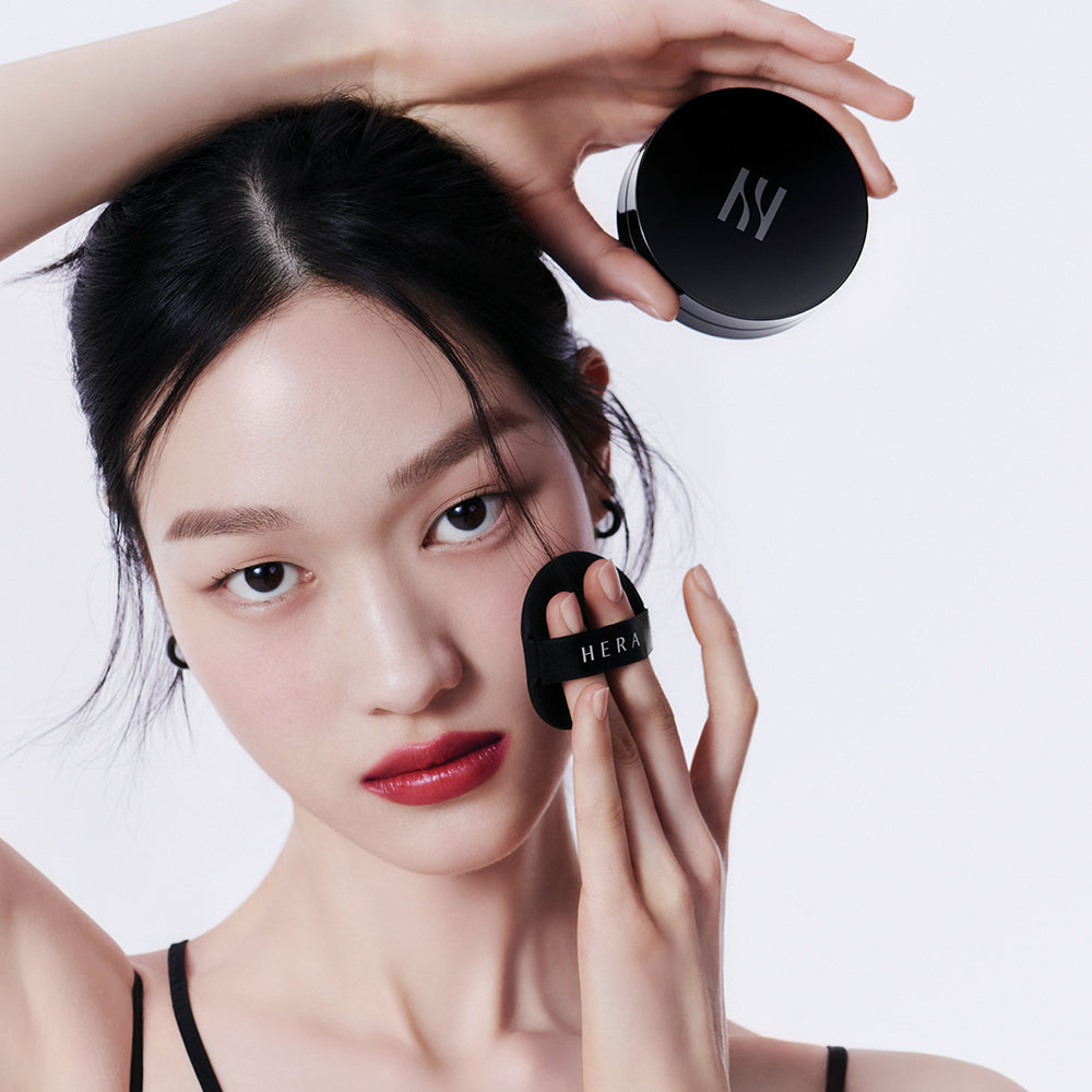 HERA Black Cushion Foundation SPF34/PA++ 15gx2 [Cushion+refill] product_images_1724897322.Hera_blackcushionfoundation_21N1_011779701026